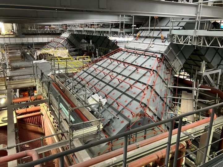江戸川清掃工場建替工事近景写真（令和8年3月17日）