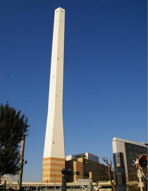 煙突が一番高い豊島清掃工場